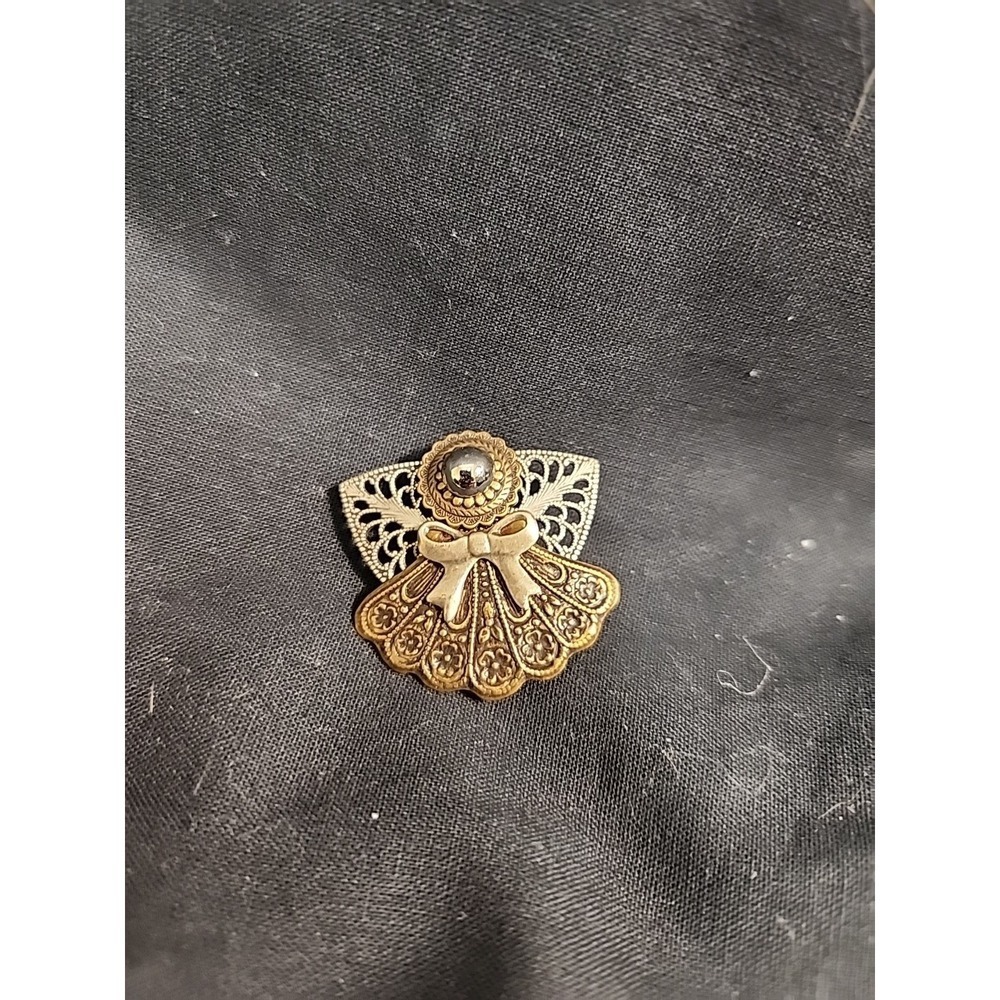 Vintage Angel Pin Costume Jewelry